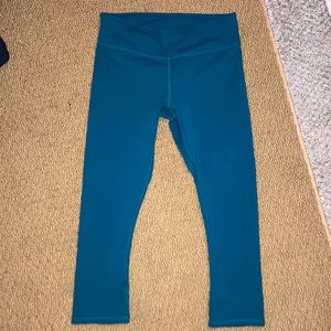 Fabletics power hold Capri